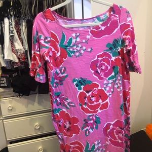 Lilly Pulitzer size medium cotton T-shirt dress